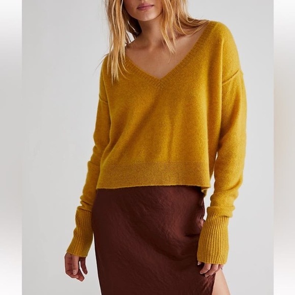 Free People Sweaters - Free People NWOT Stellar Cashmere Pullover XS 0-2 Mustard Yellow Gold